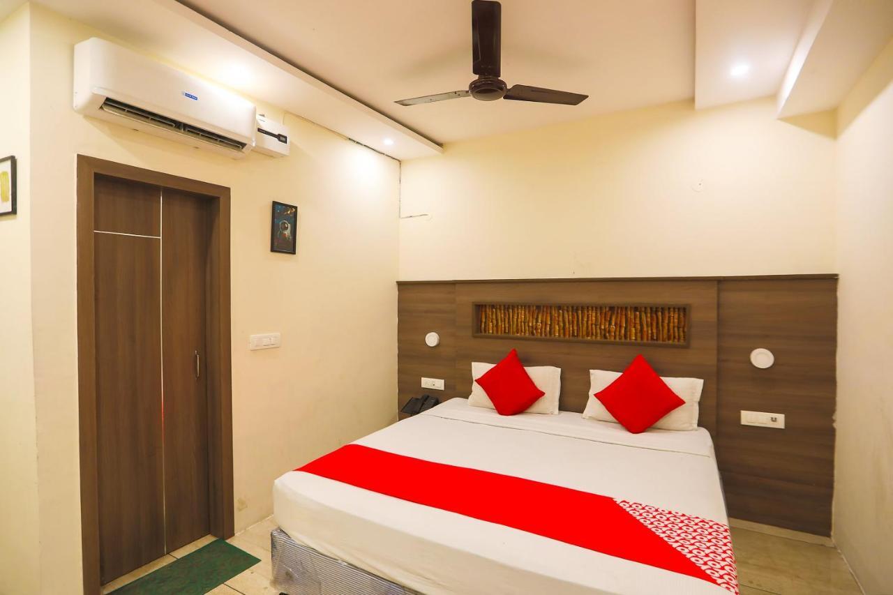 Oyo 62700 Hotel Surya Inn Panipat Bagian luar foto